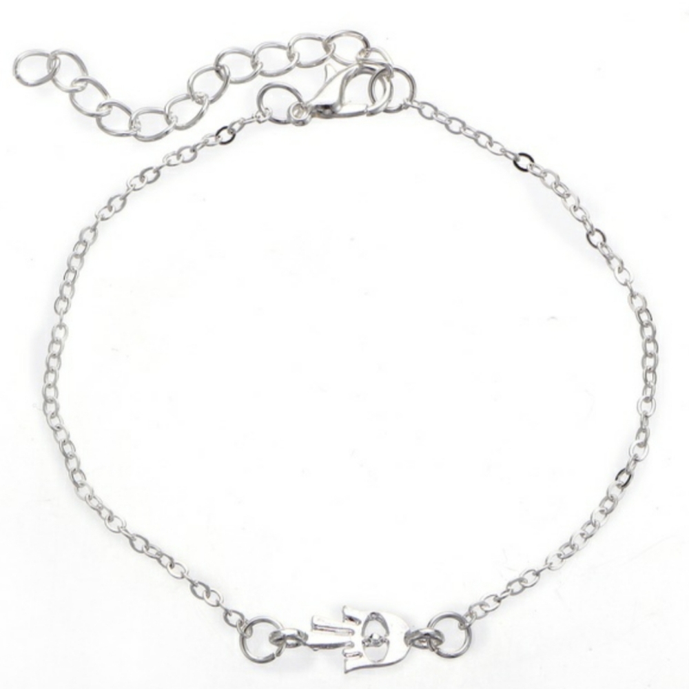 Hamsa hand dainty silver chain ankle bracelet. NWT